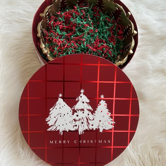 New! Marble and Gold toned Holiday Tree serving tray - Picture 5 of 5